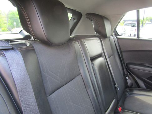 Used 2017 Chevrolet Trax LT w/ Sun & Sound Package FWD image 13