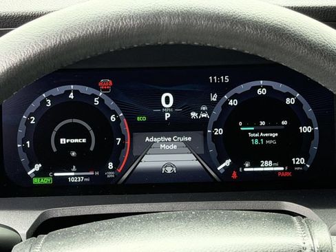 Certified 2025 Toyota 4Runner 4WD image 16