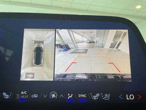 Certified 2025 Chevrolet Blazer EV RS image 26