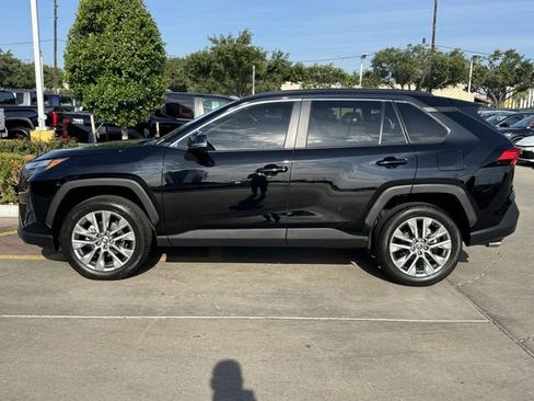 Certified 2023 Toyota RAV4 XLE Premium FWD image 6