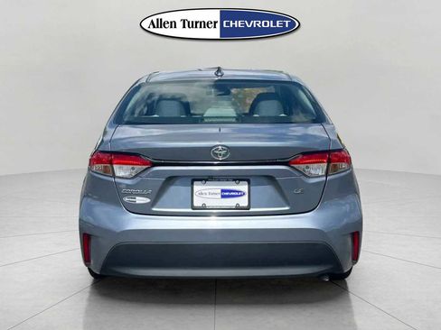 Used 2023 Toyota Corolla LE FWD image 5
