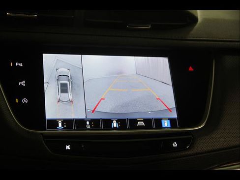 Used 2025 Cadillac XT5 Premium Luxury w/ Technology Package AWD/4WD image 15