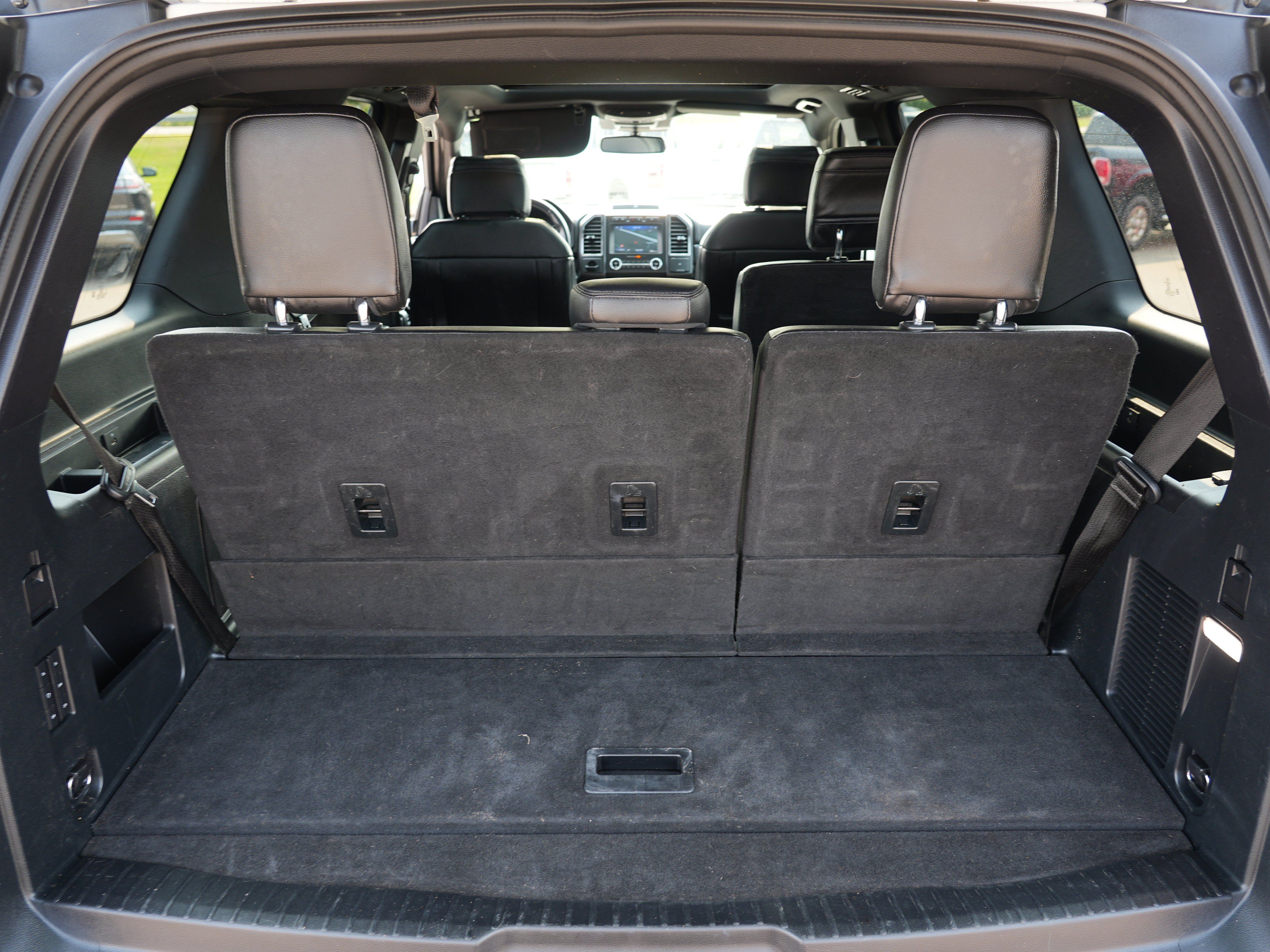 Used 2020 Ford Expedition Limited AWD/4WD image 32