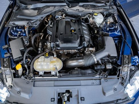 Certified 2019 Ford Mustang Coupe image 21