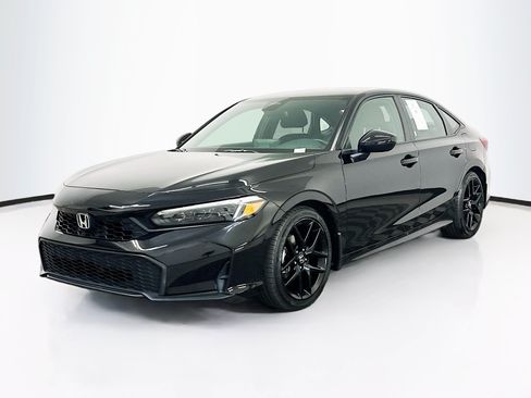 Used 2025 Honda Civic Sport image 3