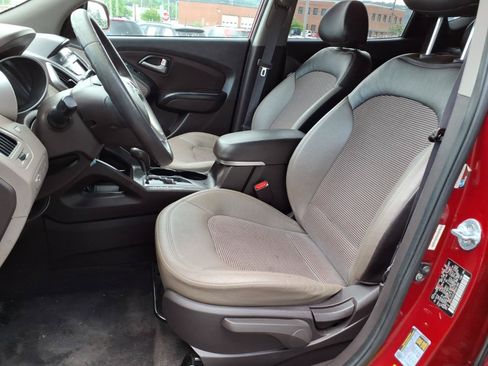 Used 2013 Hyundai Tucson GLS AWD/4WD image 8