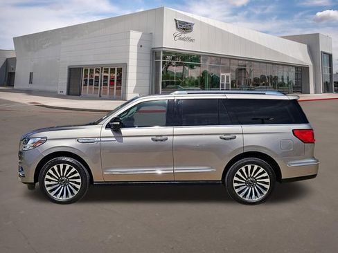 Used 2020 Lincoln Navigator Reserve w/ Luxury Package image 3