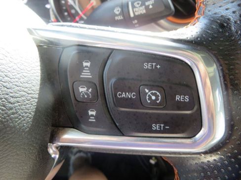Used 2021 Jeep Gladiator Mojave AWD/4WD image 19