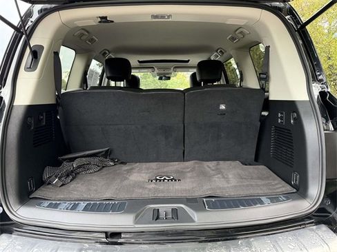 Used 2024 INFINITI QX80 Luxe w/ Cargo Package image 11