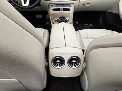 Used 2019 Mercedes-Benz E 450 4MATIC Cabriolet image 41
