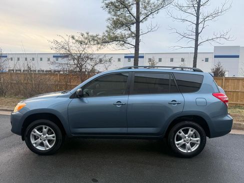 Used 2012 Toyota RAV4 FWD w/ Upgrade Value Pkg image 9