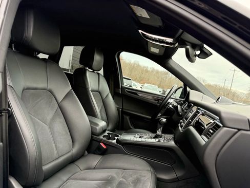 Used 2018 Porsche Macan Sport Edition image 28