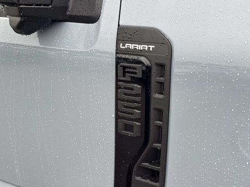 New 2026 Ford F250 Lariat w/ Black Appearance Package AWD/4WD image 10
