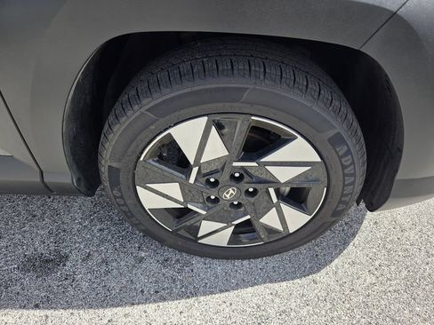 Used 2024 Hyundai Kona SEL FWD image 17