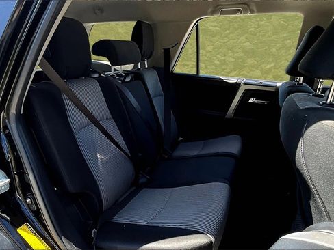 Used 2016 Toyota 4Runner SR5 image 26