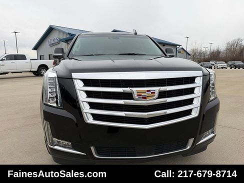 Used 2018 Cadillac Escalade Premium Luxury image 32