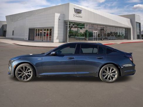 Used 2026 Cadillac CT5 V w/ Technology Package image 3