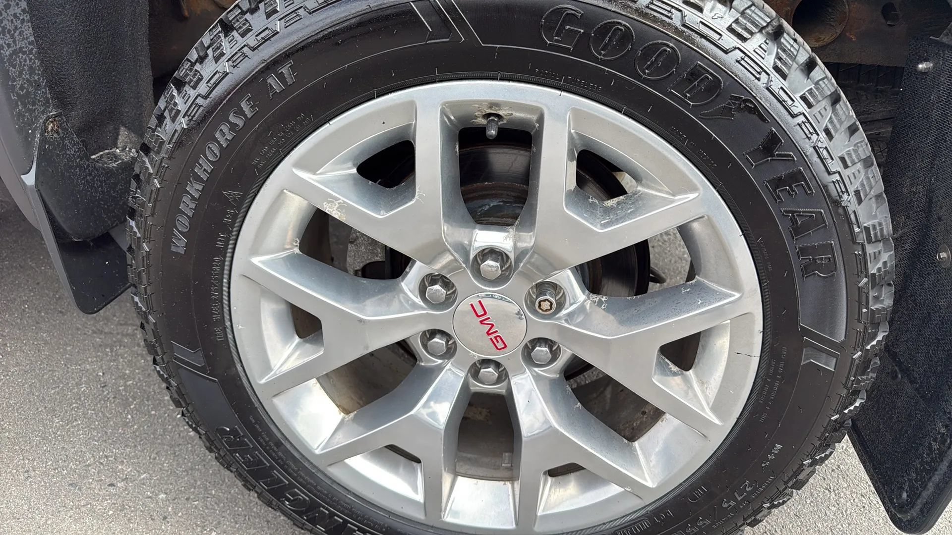 Used 2018 GMC Sierra 1500 SLT w/ SLT Premium Package AWD/4WD image 6