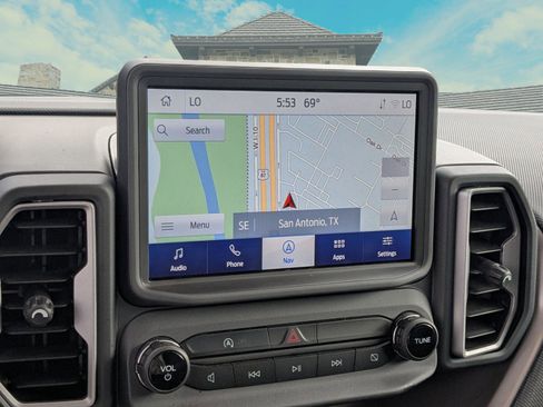 Used 2023 Ford Bronco Sport Outer Banks w/ Tech Package image 12