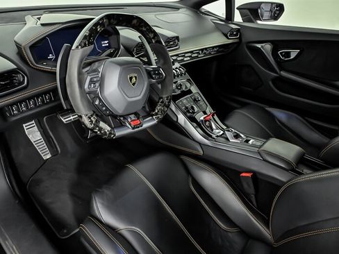 Used 2018 Lamborghini Huracan LP 580-2 RWD image 19