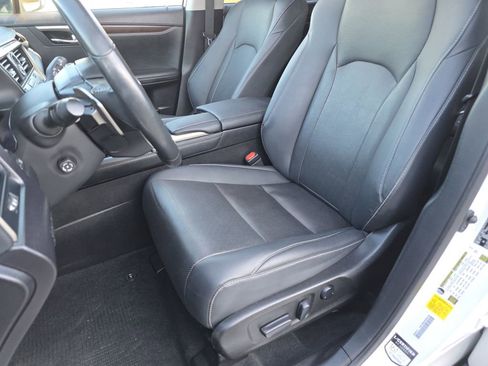 Certified 2022 Lexus RX 350 AWD w/ Premium Package image 19