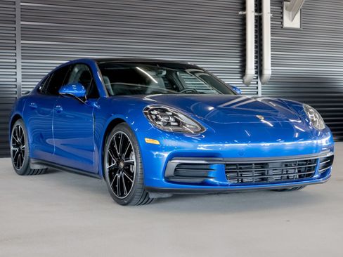 Used 2018 Porsche Panamera image 7