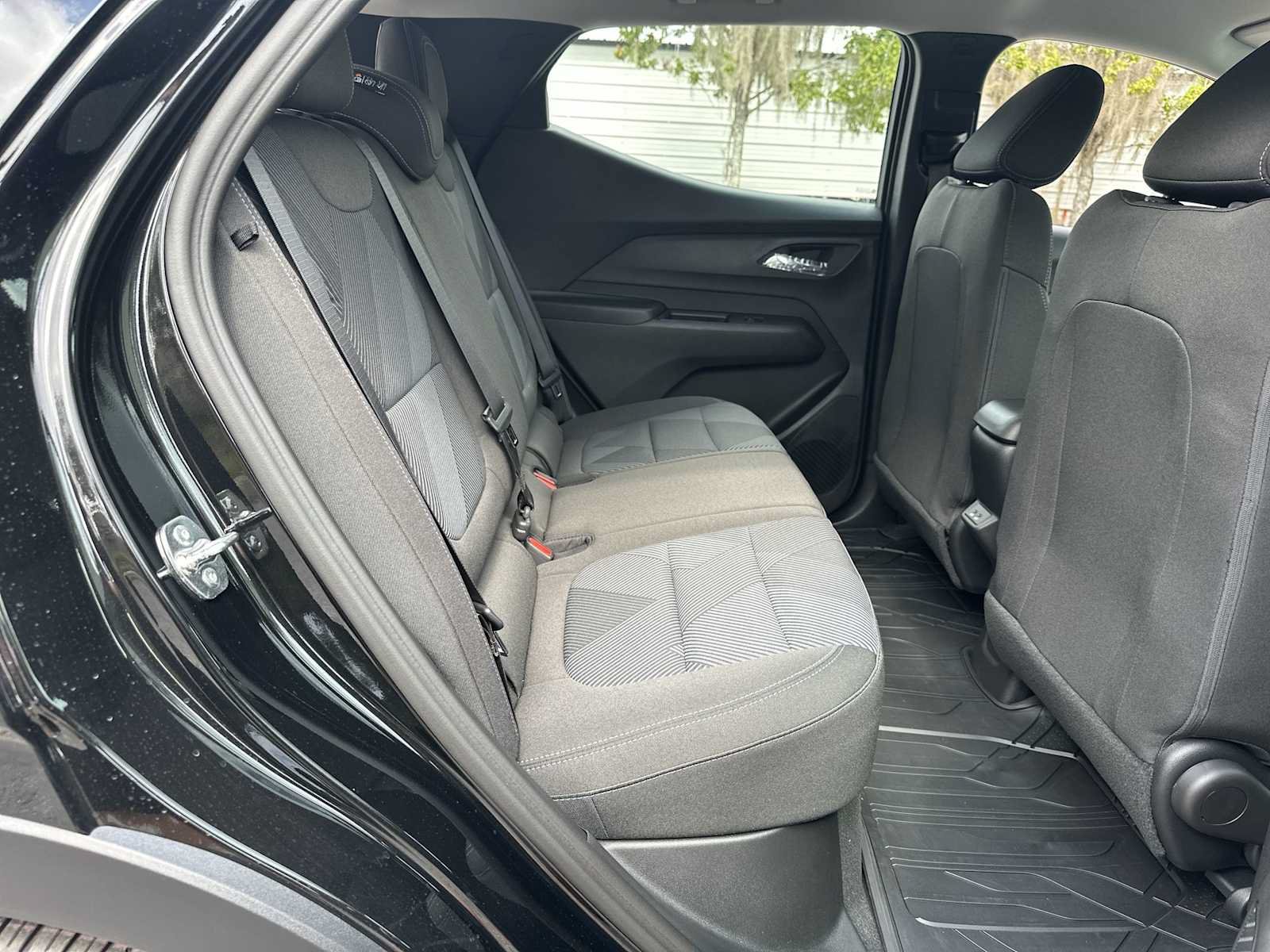 New 2027 Chevrolet Bolt LT w/ Comfort Package FWD image 18