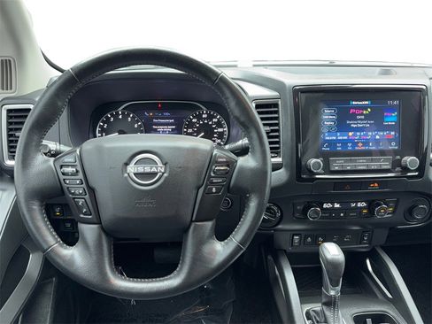 Used 2023 Nissan Frontier SV w/ SV Convenience Package image 18