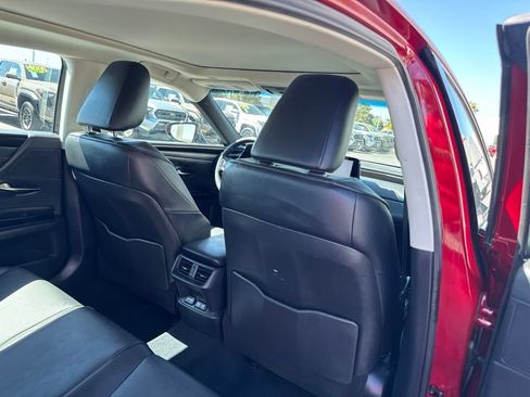 Used 2025 Lexus ES 350 w/ Premium Package FWD image 22