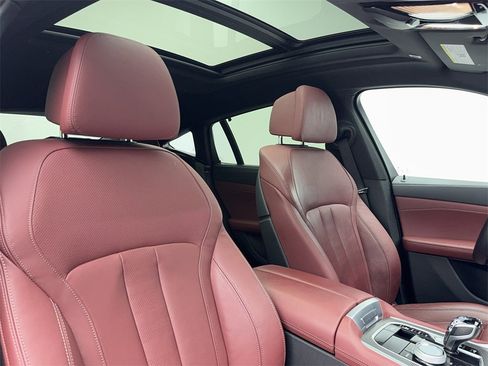 Used 2022 BMW X6 xDrive40i w/ Executive Package image 47