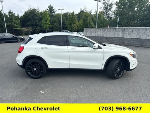 Used 2017 Mercedes-Benz GLA 250 4MATIC image 8