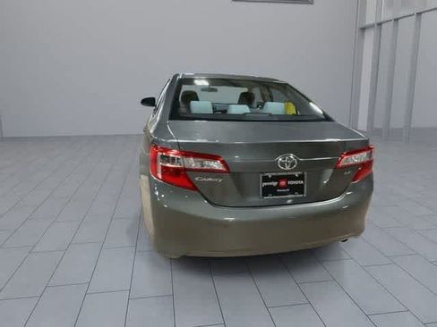 Used 2013 Toyota Camry LE FWD image 7
