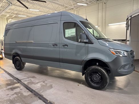 New 2026 Mercedes-Benz Sprinter 2500 image 10