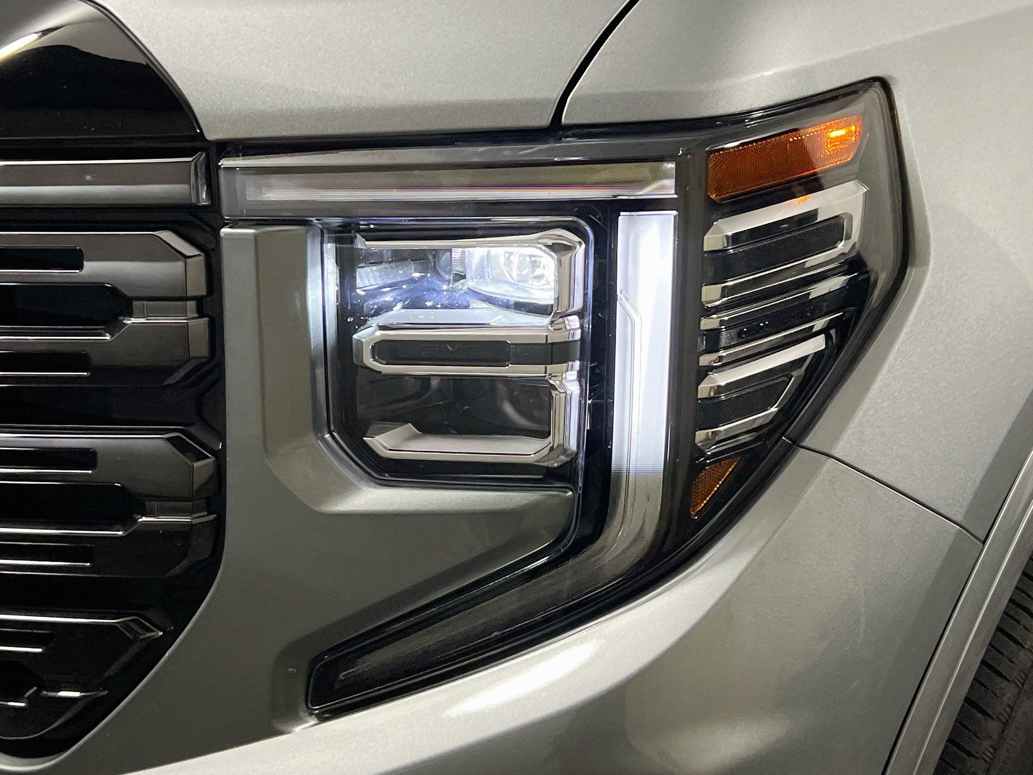 Used 2025 GMC Sierra 1500 Denali Ultimate AWD/4WD image 10