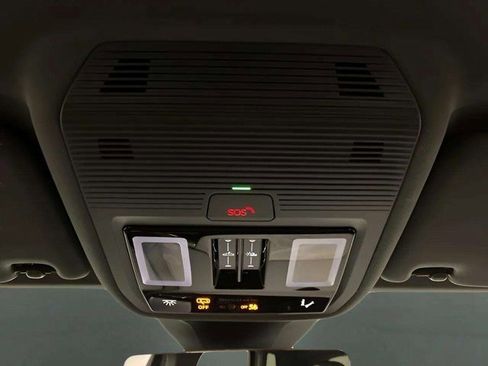 Used 2024 Audi Q4 e-tron Premium w/ Convenience Package image 59