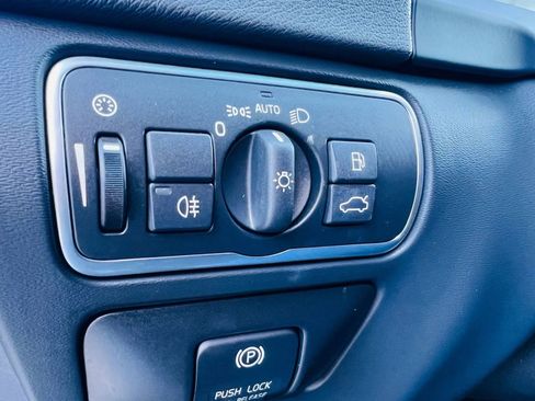 Used 2015 Volvo S60 T5 Premier image 35