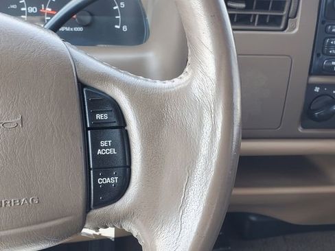 Used 1999 Ford F350 XLT image 14