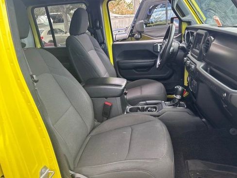 Used 2023 Jeep Wrangler Willys image 11