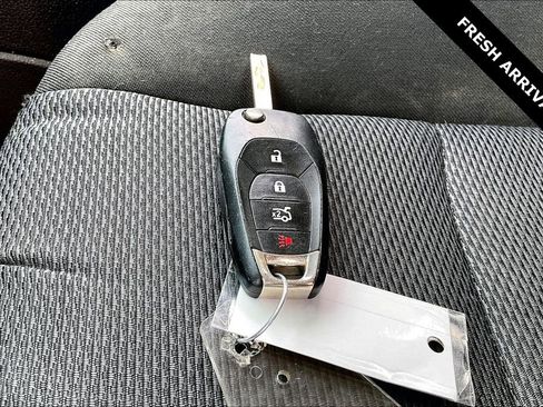 Used 2016 Chevrolet Cruze LS image 33