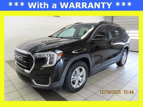 Used 2022 GMC Terrain SLE w/ Driver Convenience Package image 1