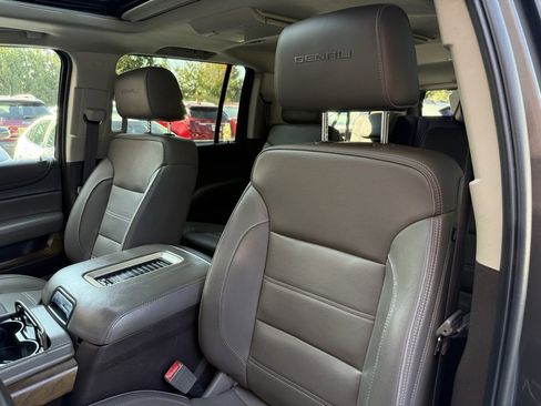Used 2019 GMC Yukon XL Denali w/ Open Road Package image 13