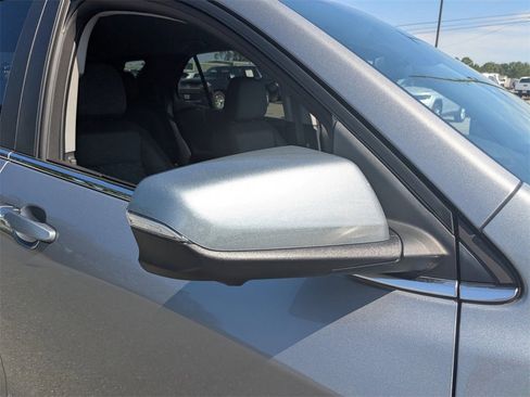 Used 2024 Chevrolet Equinox LT image 12