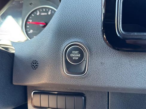 Used 2025 Mercedes-Benz Sprinter 2500 image 27