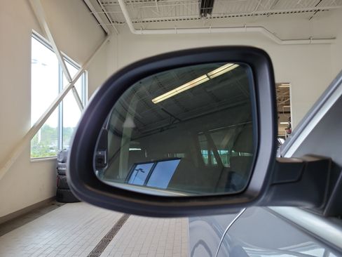 Used 2025 BMW X7 xDrive40i AWD/4WD image 10