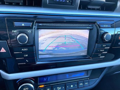 Used 2016 Toyota Corolla LE image 29