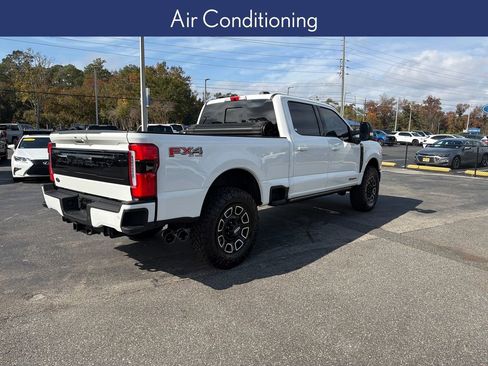 Used 2025 Ford F250 Platinum image 9