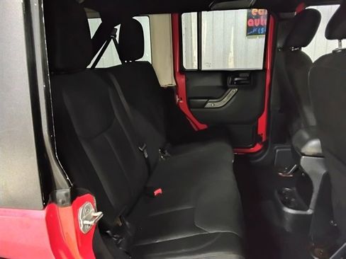 Used 2015 Jeep Wrangler Unlimited Sport image 13
