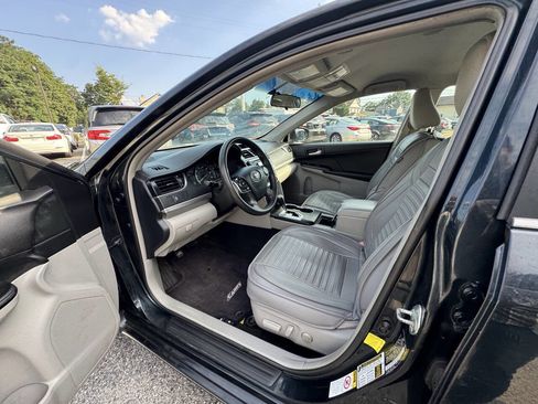 Used 2012 Toyota Camry LE image 25