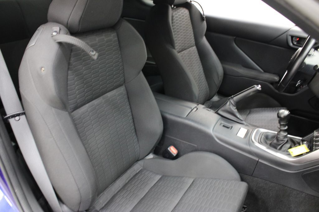 Used 2023 Toyota GR86 RWD image 21