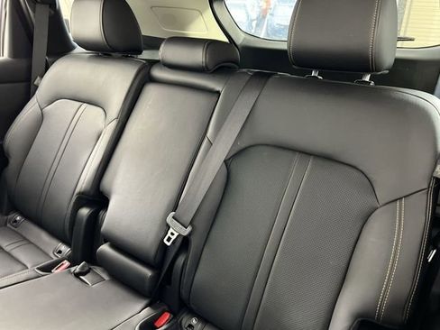 Certified 2025 MAZDA CX-70 3.3 Turbo w/ Premium Package image 23